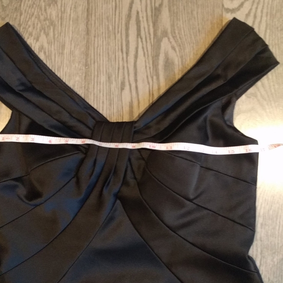 Beautiful  black dress by Brian Bailey 🌸🌼🌼🌸🌼 - Picture 10 of 13